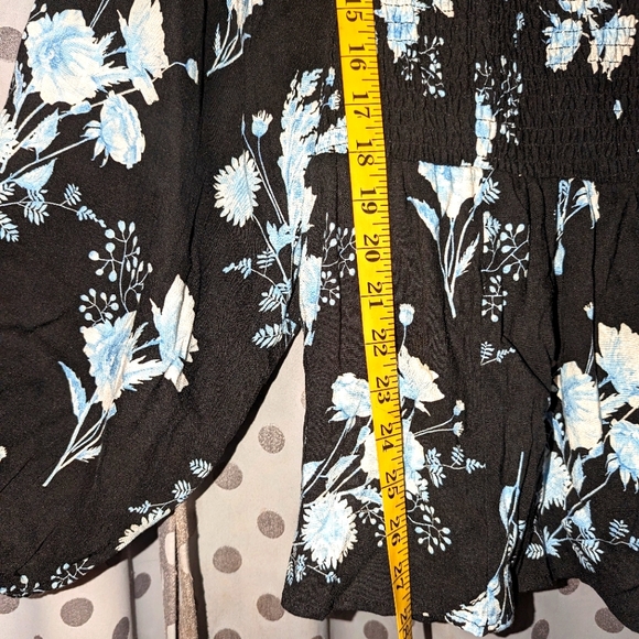 Smocked Top 5x/28 - Picture 4 of 14